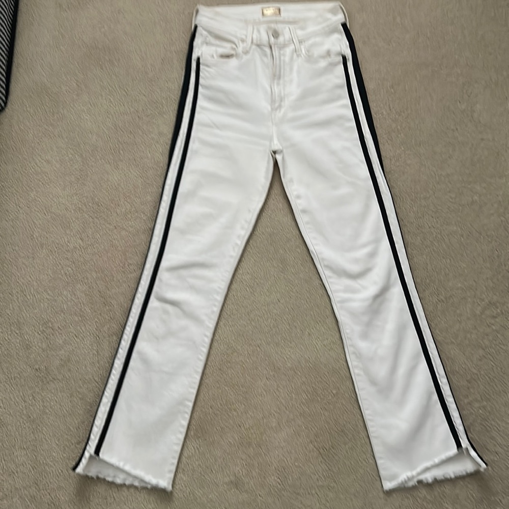 MOTHER Insider Crop StepFray Jeans